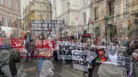 Thousands gather in Whitehall in support of Palestine