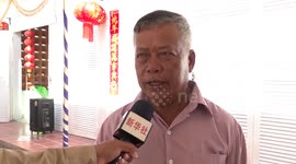 Cambodian villagers celebrate upcoming Chinese New Year