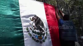 Mexico: Activists burn piñata with the shape of Donald Trump in front of US embassy in Mexico