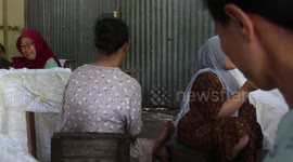 Batik workers in Indonesia are increasingly rare. Very small wages are the trigger