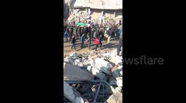 Gaza Strip: Accompanied by Al-Qassam fighters, residents bury the bodies of five martyrs who were killed during the battles in Jabalia, north of the Gaza Strip