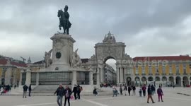 Portugal: Barcelona fans in Lisbon await Champions League victory