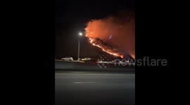US: New Brush Fire Breaks Out In L.A.’s Sepulveda Pass 2