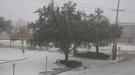 Rare winter storm hits southern U.S.