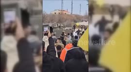 Lebanon: Residents of Kafr Kila confront Israeli forces as the deadline approaches