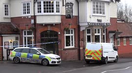 Birmingham pub sealed off after 2 men and 1 woman are stabbed on Saturday evening leading to 3 arrests