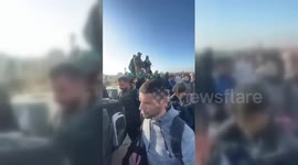 Gaza: Al-Qassam Brigades Members Welcome Displaced Gazans Returning to Northern Gaza