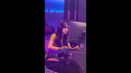 The 2025 Taipei Game Show kicked off on January 23, with ROG (Republic of Gamers) inviting Lee Da-hye to the stage. She teamed up with players to compete in games like KartRider and a 3x3 puzzle challenge.