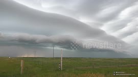 Huge shelf cloud in Canada