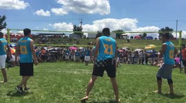Volleyball player plans epic proposal for girlfriend who he met playing volleyball
