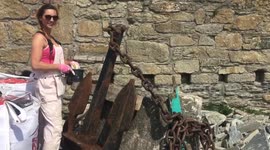 How to restore a rusty old anchor in four easy steps
