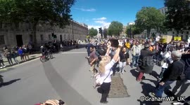 Leave campaigner berated by angry pro-EU Woman