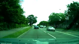 Dashcam - When red means go at the traffic lights!