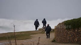 UK Weather, Yellow warnings get extended Strong Wind and Rain, Hermione Storm watchers Cornwall, UKs