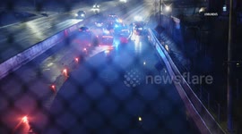 US, Los Angeles: Boyle Heights Flooding on 101 Freeway Causes Crash