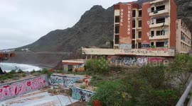 Spain: Final preparations for the demolition of Hotel Neptuno in La Laguna, Tenerife, estimated at €736,000