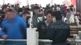 Spring Festival gala brings joy to train passengers in China