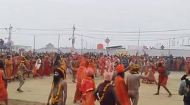 Naked India gurus resume bathing festival hours after stamped killed devotees