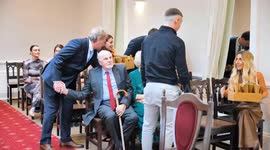 Woman who lost leg to cancer and given six months to live marries husband