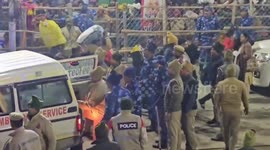 Stampede breaks out during Amrit Snan in Prayagraj, India