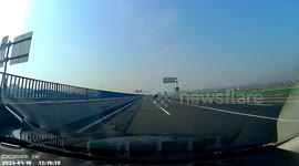 Woman falls out of moving car on highway in Hebei province