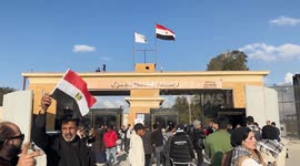 Egypt: Egyptians rally near Rafah crossing against displacement of Palestinians