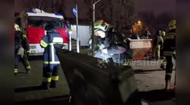 Firemen rescue 60 residents from blaze in Moscow