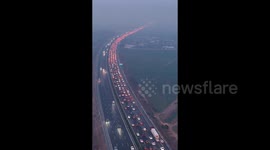 Traffic jams as millions return home from Spring Festival travels in China