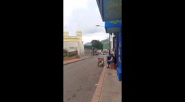 Truck crashes after rolling downhill in El Cobre
