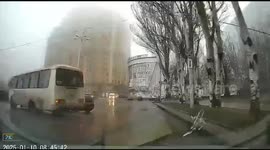 HIMARS strike on supermarket captured by dashcam in Donetsk, Ukraine