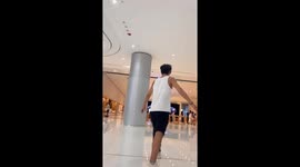 Dancer performs continuous one-legged backflip in Changsha, Hunan, China
