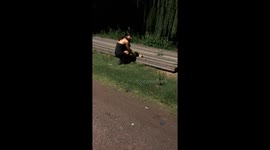 Fireworks mishap causes friend to fall and create chaos in Cordoba, Argentina