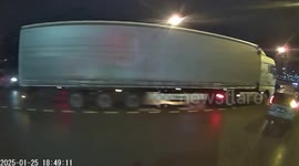Lorry's sudden lane change causes multi-vehicle collision
