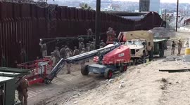 US: US Marines Weld Barriers to Strengthen Southern Border Security