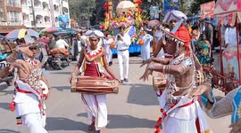Ashes said to belong to Buddha paraded through streets in India