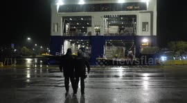 Greece: Thousands flee Greece's Santorini Island after earthquakes