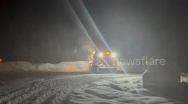 US: Snow Showers and Slushy Roads Create Hazardous Conditions in Cottonwood Canyons