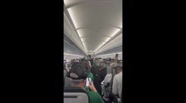 Philadelphia Eagles fans cheer on plane to New Orleans for Super Bowl final