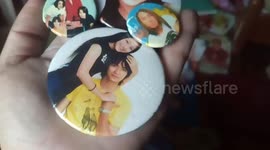 Fan shows memorabilia collections of late Taiwanese actress