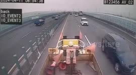 Car crashes into motorway repair truck in Taiwan