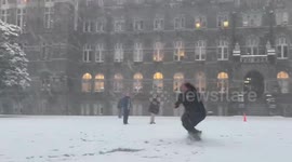 US: Snow Blankets D.C. Area As Winter Storm Sweeps In