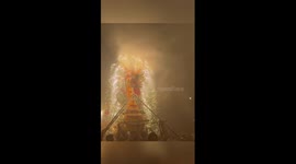 Stunning fire dragon performance in China's Guangdong