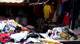 Syria: Syrians turn to second-hand fashion amid economic uncertainty