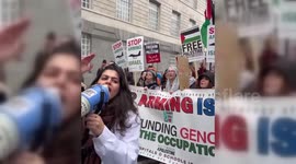 UK: Medical Teams and Activists in London Protest Israeli Actions in Gaza