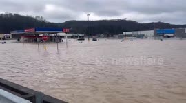 US: At Least 10 Killed As Storm Batters Southeast, Triggering Widespread Flooding 4