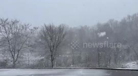US: Heavy snowfall hits Steubenville, OH