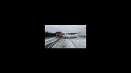 Powerful snow blower clears roads after blizzard in China