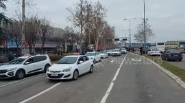 Serbia: Belgrade students return home after taking part in protest in Kragujevac