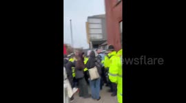 UK: Northumbria police arrested a protestor while Palestine Action supporters were awaiting the release of Actionists detained