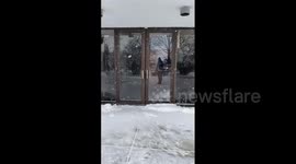 US: Heavy Snow Buries Midwest As Major Winter Storm Sweeps Across Nation 2